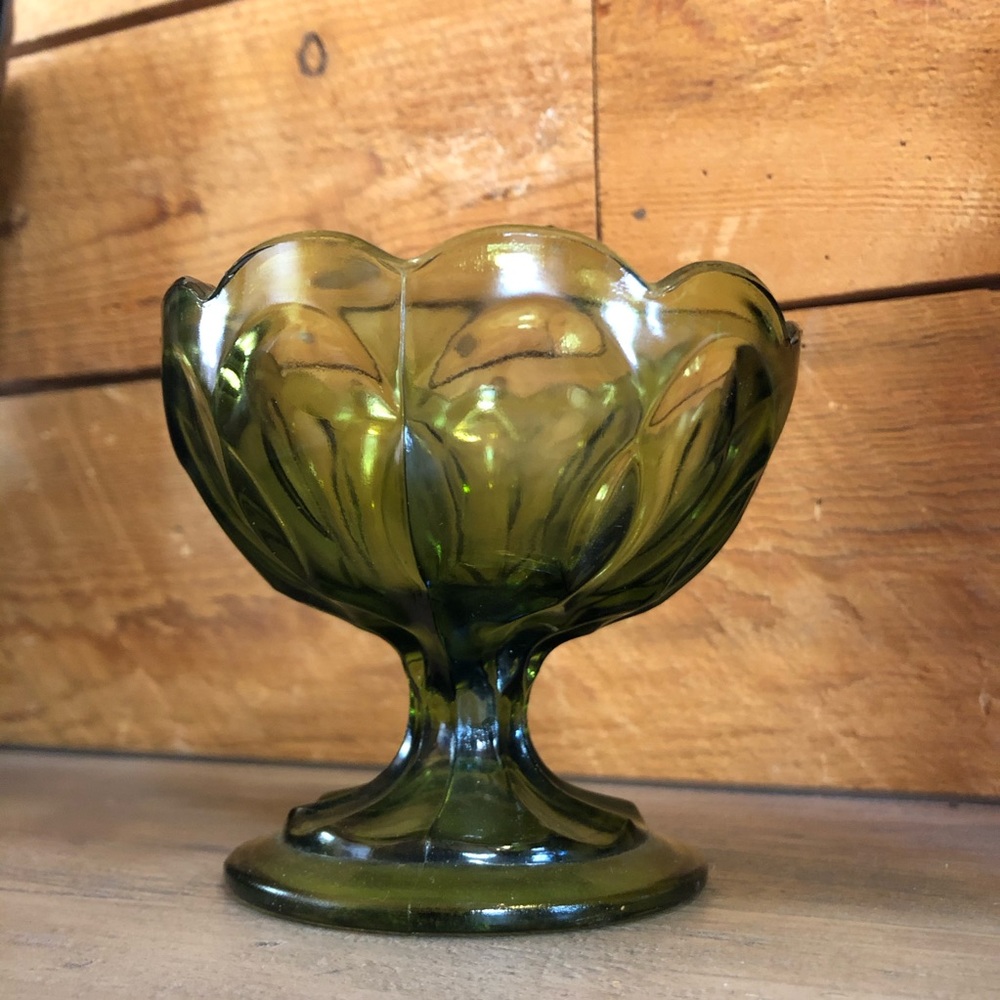 Dark Green Scalloped Candy Dish ✨